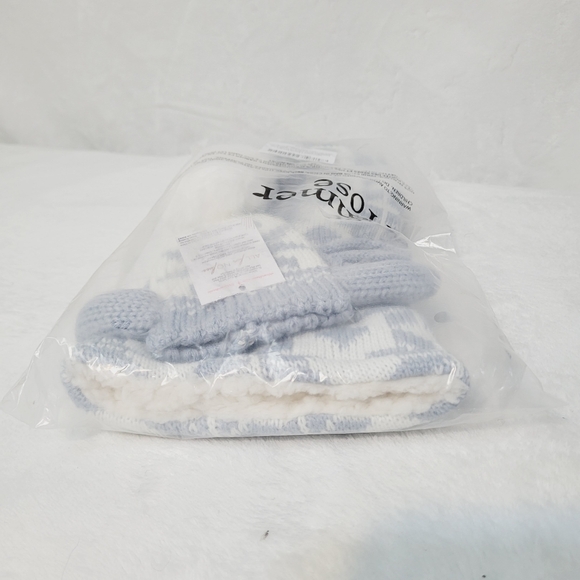 Chic & Tonic Cozy Coozie and Wine Bag Set Wintery Snowflake Design New OOS - Picture 8 of 12